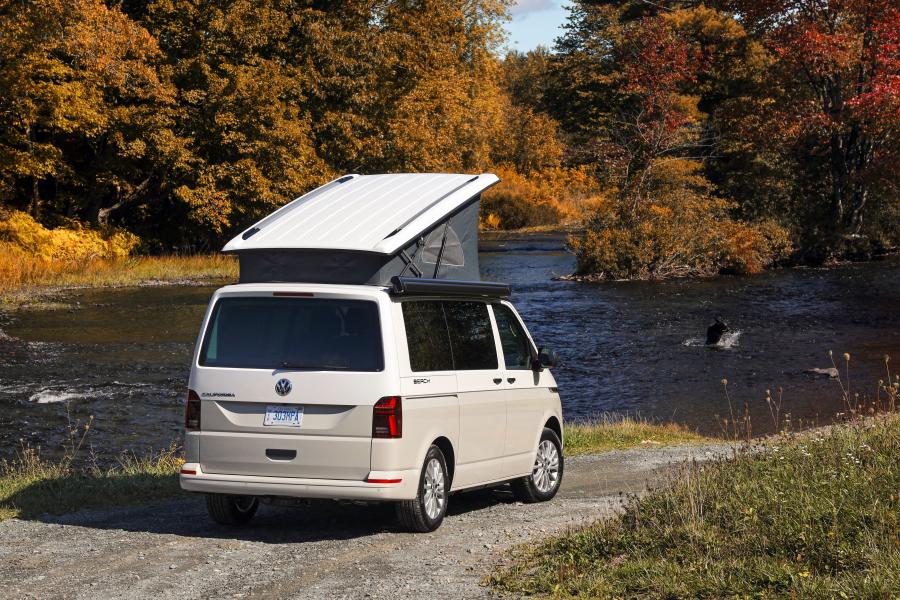  Volkswagen California Beach (T6.1) 2019 года  (WW) (фото 2 из 33)
